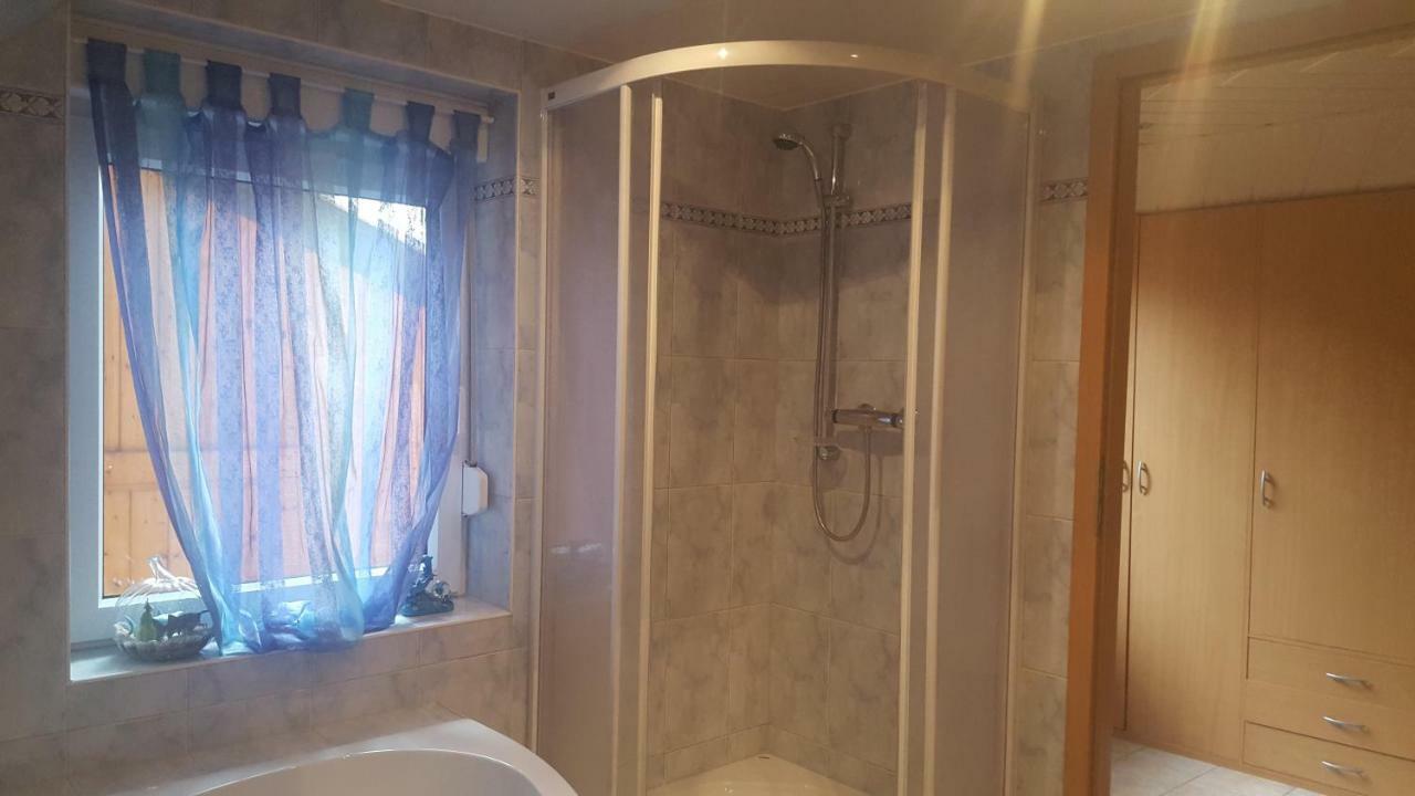 Gaestehaus Bachra Buitenkant foto